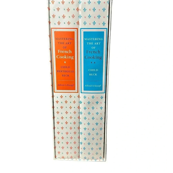 Mastering the Art of French Cooking Volume 1 & 2 box set Julia Child - Picture 2 of 12